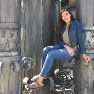 Meet your Posher, Nicole